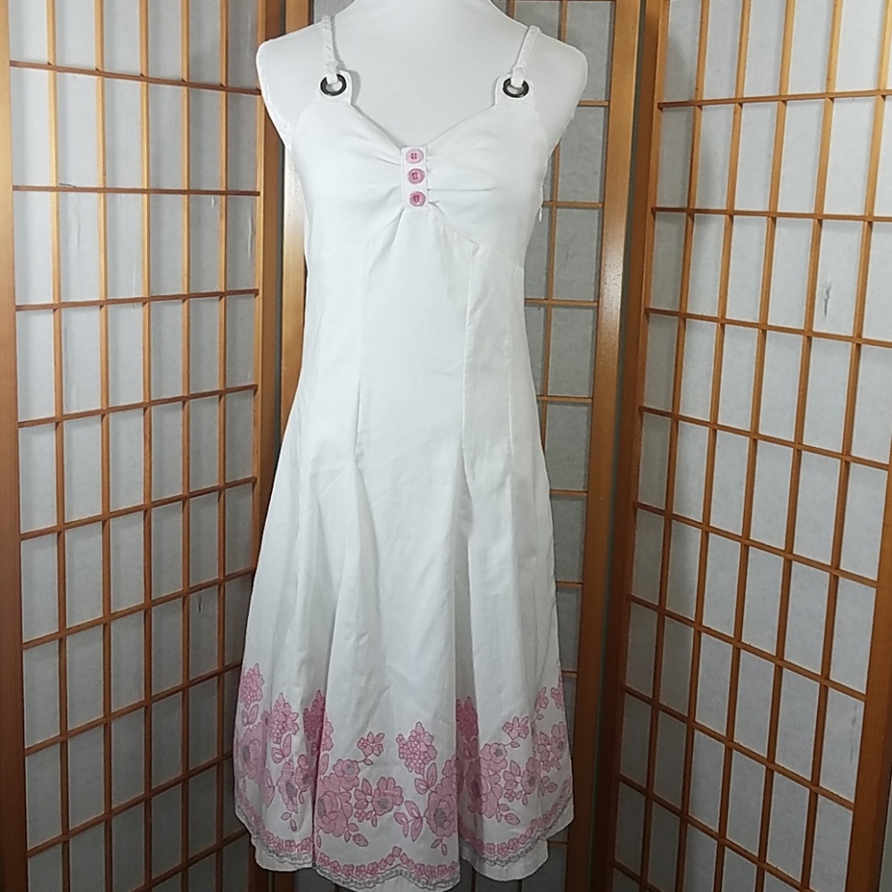 Grifflin Paris white dress with pink floral trim